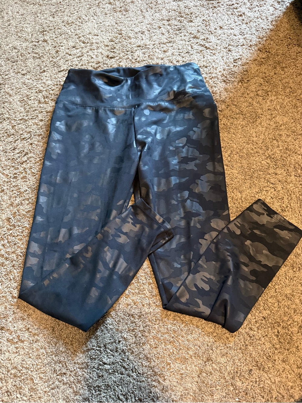 Simply Vera Vera Wang Black Camo Leggings